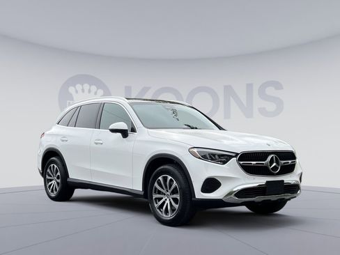 Certified 2025 Mercedes-Benz GLC 300 4MATIC image 17