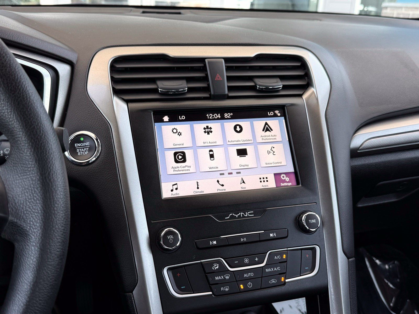 Used 2019 Ford Fusion SE FWD image 38