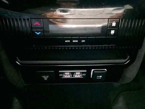 Used 2023 Jeep Wagoneer L 4WD image 35