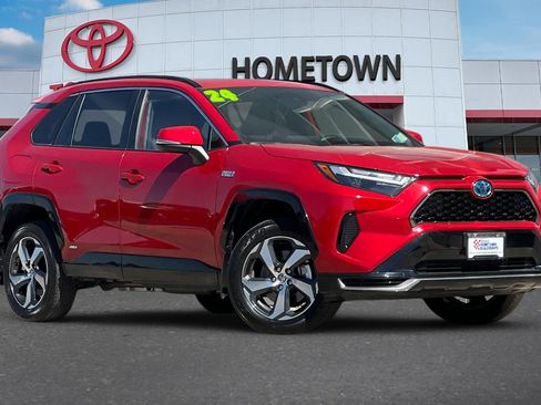 Used 2024 Toyota RAV4 SE w/ Weather & Moonroof Package AWD/4WD image 2
