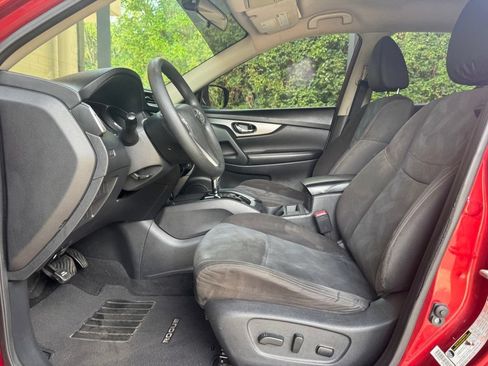 Used 2016 Nissan Rogue SV FWD image 9