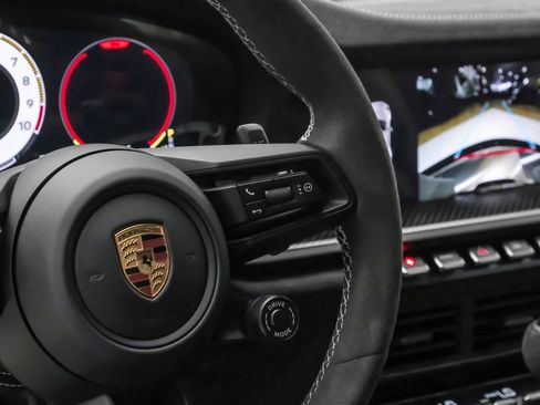 Used 2026 Porsche 911 GT3 w/ Weissach Package RWD image 18