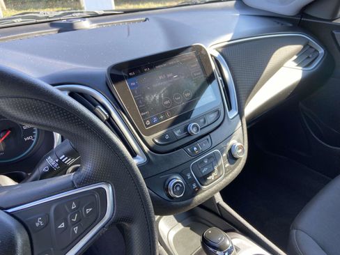 Used 2020 Chevrolet Malibu LS image 10