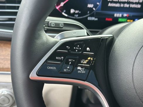 Used 2025 Mercedes-Benz GLE 450e 4MATIC image 28