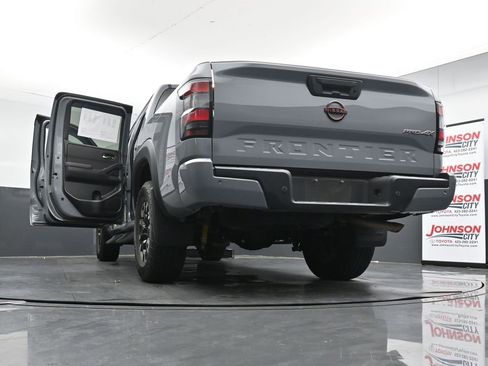 Used 2023 Nissan Frontier PRO-4X w/ Technology Package image 30