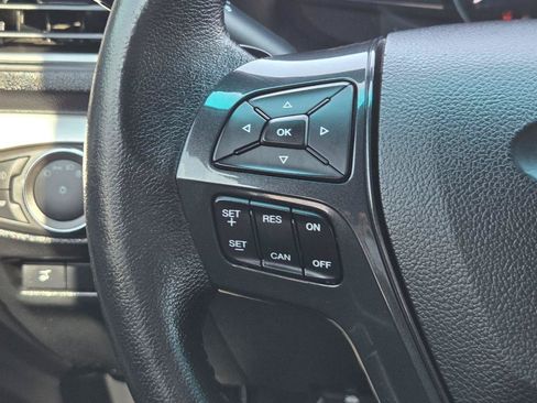 Used 2016 Ford Explorer XLT w/ Equipment Group 202A FWD image 29