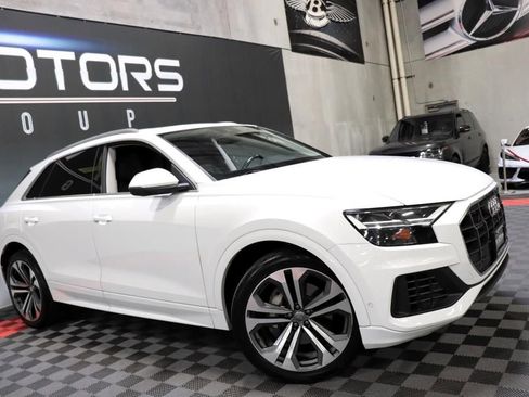 Used 2019 Audi Q8 Premium Plus w/ Premium Plus image 12
