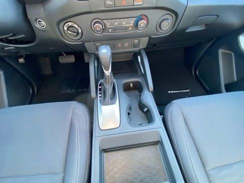Certified 2024 Nissan Frontier SV image 17