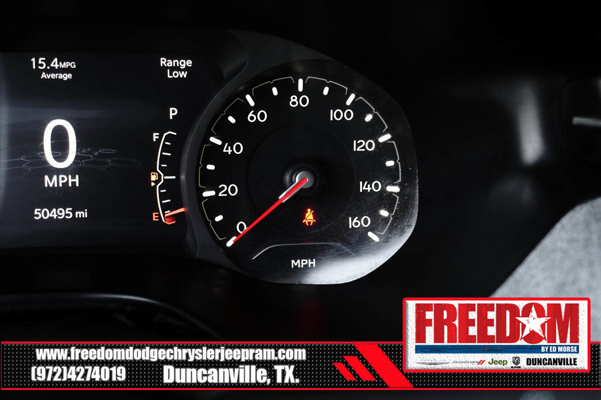 Used 2024 Jeep Compass Latitude AWD/4WD image 31