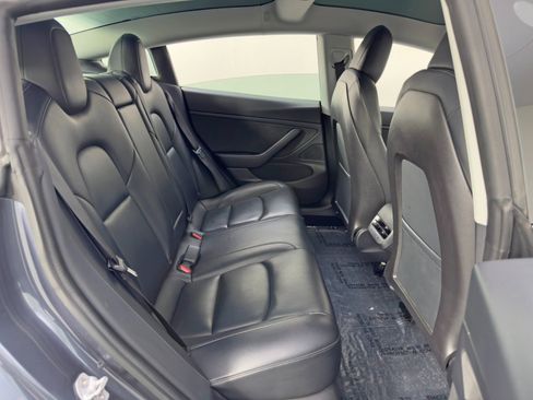 Used 2020 Tesla Model 3 Standard Range Plus image 38