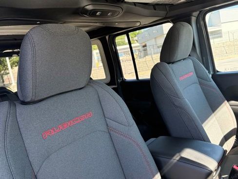 New 2026 Jeep Wrangler Unlimited Rubicon AWD/4WD image 26