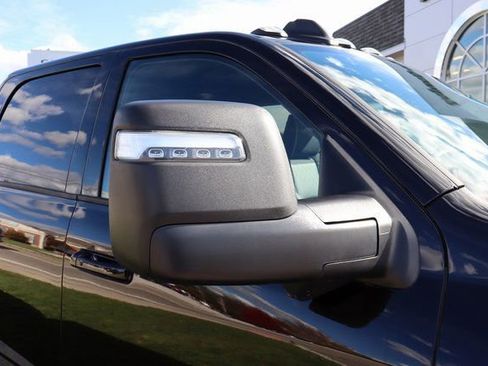 Used 2025 RAM 3500 Limited image 2