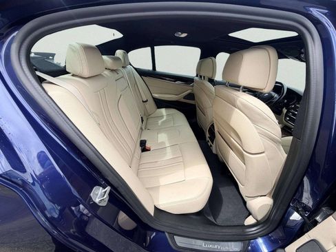 Used 2019 BMW 530i xDrive AWD/4WD image 27