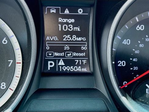 Used 2014 Hyundai Santa Fe Sport w/ Popular Equipment Package 02 FWD image 15