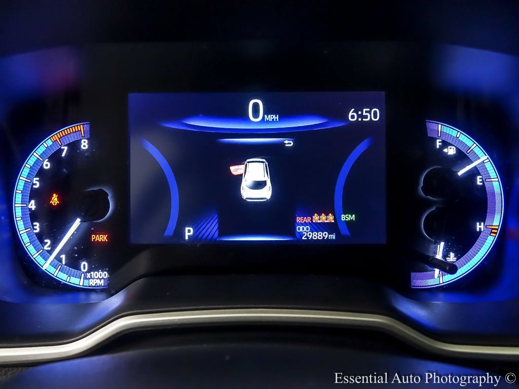 Used 2022 Toyota Corolla XSE FWD image 13