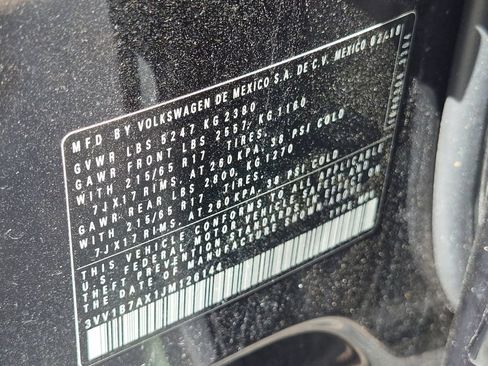 Used 2018 Volkswagen Tiguan S FWD image 29