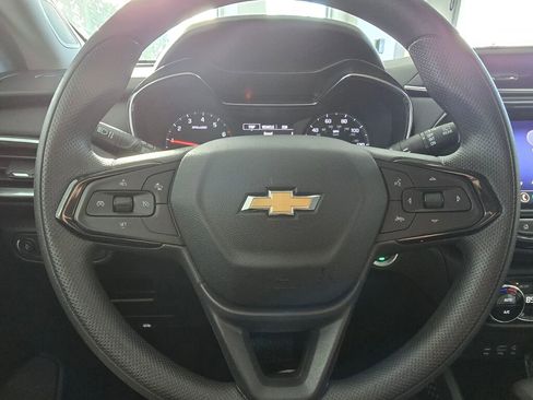 Used 2023 Chevrolet TrailBlazer LT w/ Convenience Package image 28