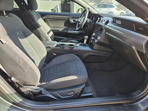 Used 2017 Ford Mustang Coupe w/ Ecoboost Performance Package image 13