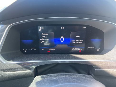 Used 2023 Volkswagen Tiguan SE image 12