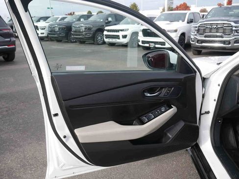 Used 2024 Honda Accord Touring image 26