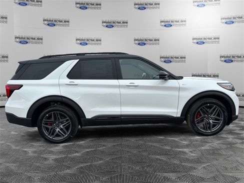 New 2026 Ford Explorer ST-Line w/ ST-Line Street Pack image 6