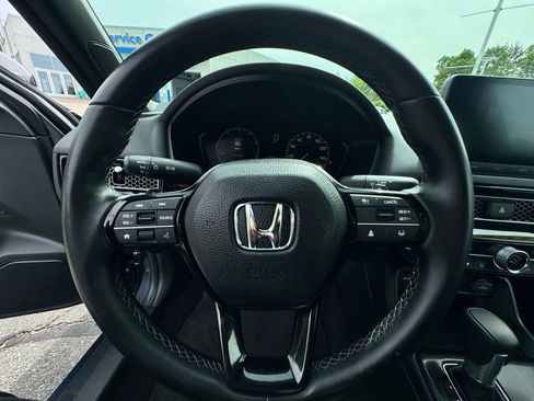 Used 2025 Honda Civic Sport image 16