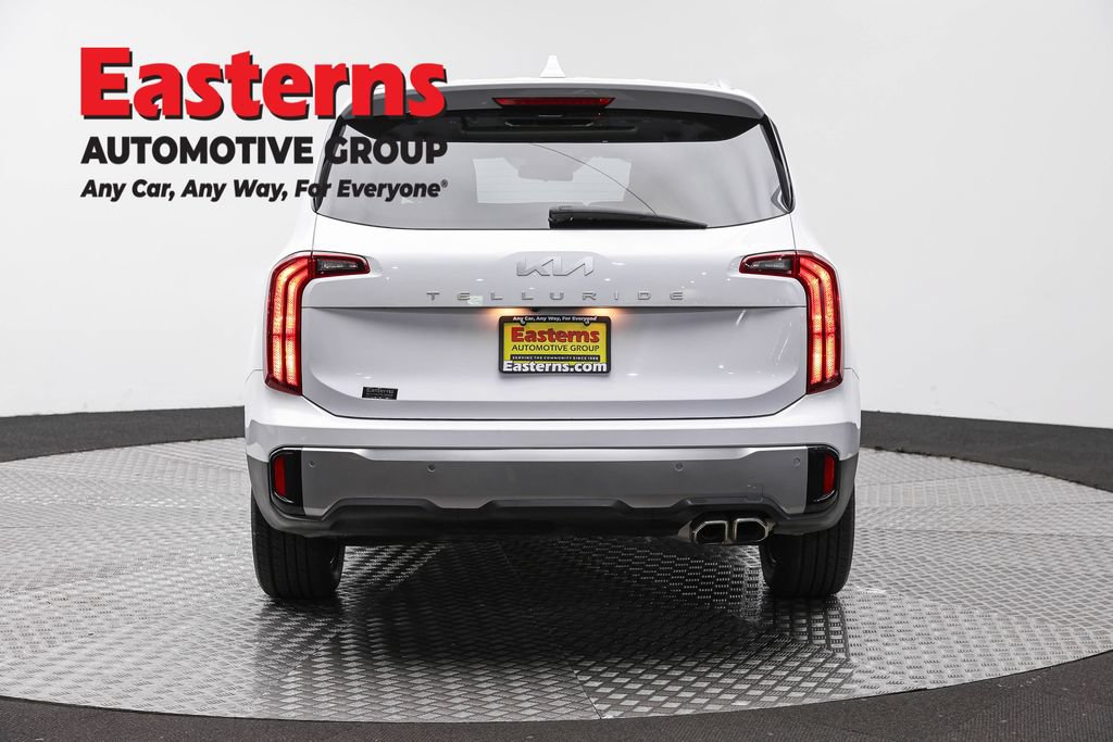 Used 2025 Kia Telluride S FWD image 8