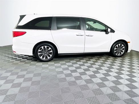 Used 2021 Honda Odyssey EX-L image 12