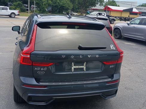 Used 2024 Volvo XC60 B5 Ultimate w/ Protection Package Premier AWD/4WD image 4