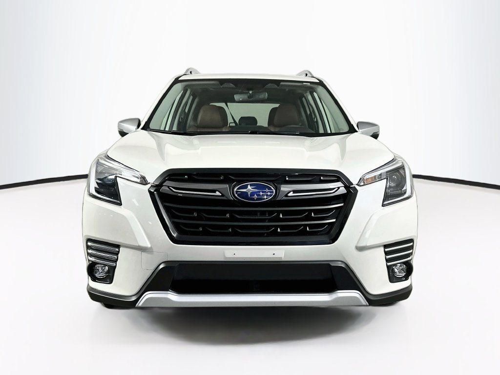 Used 2024 Subaru Forester Touring w/ POP Package 3 AWD/4WD image 5