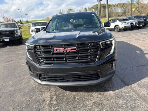 Certified 2025 GMC Acadia Elevation w/ Elevation Premium Package AWD/4WD image 8
