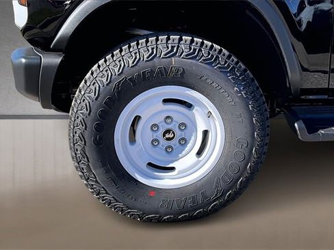 New 2025 Ford Bronco Heritage Edition image 11