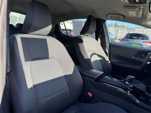 Certified 2025 Toyota Prius LE image 11