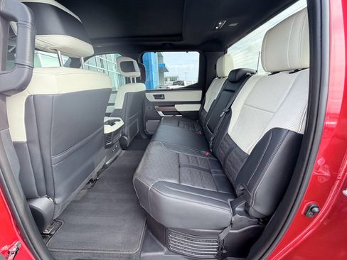 Used 2023 Toyota Tundra Capstone AWD/4WD image 31