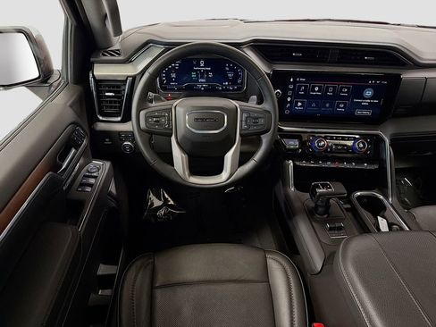 Used 2024 GMC Sierra 1500 Denali w/ Technology Package AWD/4WD image 27