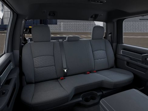 New 2025 RAM 2500 Big Horn AWD/4WD image 16