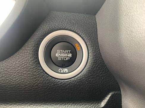 Used 2022 RAM 1500 Big Horn AWD/4WD image 22