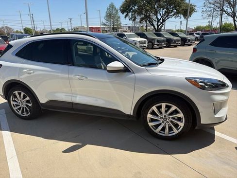 Used 2021 Ford Escape Titanium w/ Titanium Elite Package image 2