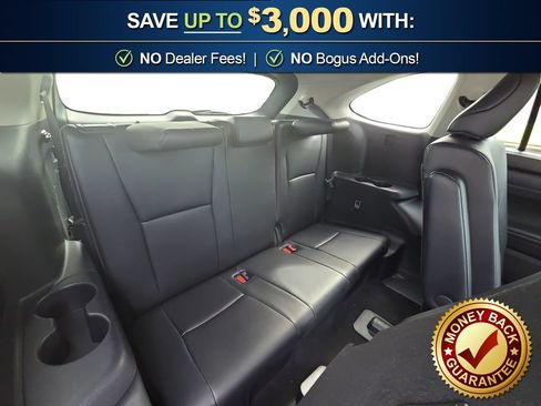 Used 2025 Toyota Highlander XLE AWD/4WD image 23