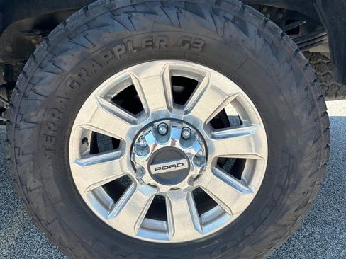 Used 2021 Ford F350 Platinum AWD/4WD image 12