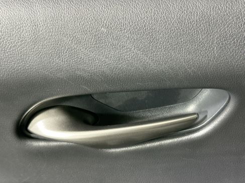 Used 2019 Lexus UX 200 F Sport image 14