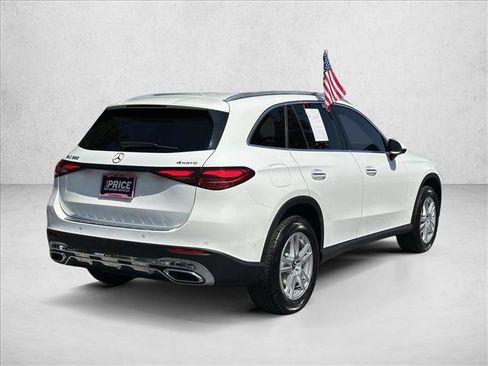 Used 2023 Mercedes-Benz GLC 300 4MATIC image 5