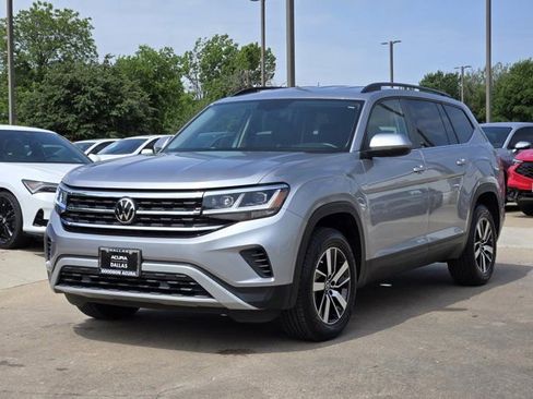 Used 2023 Volkswagen Atlas SE FWD image 4