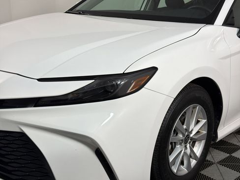 Used 2025 Toyota Camry LE FWD image 10
