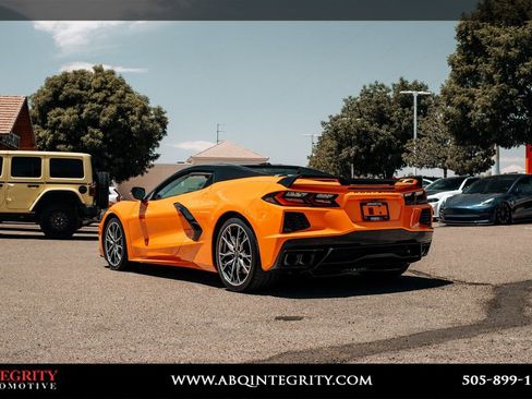 Used 2024 Chevrolet Corvette Stingray Premium Conv w/ Z51 Performance Package RWD image 5