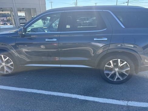 Used 2020 Hyundai Palisade SEL w/ Convenience Package image 3