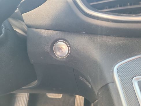 Used 2022 Hyundai Santa Fe SEL w/ Convenience Package image 20