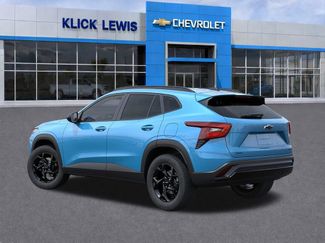New 2026 Chevrolet Trax LT w/ Midnight Edition FWD video 3