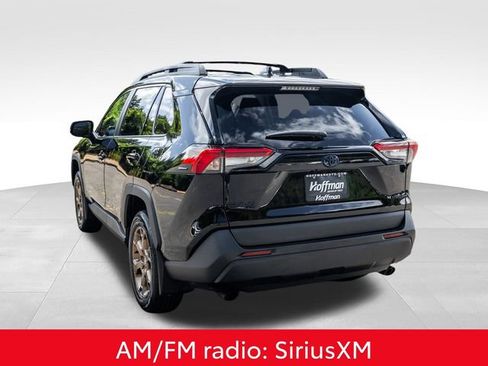 Used 2023 Toyota RAV4 AWD Hybrid image 11