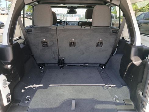 Used 2026 Jeep Wrangler Sahara image 10